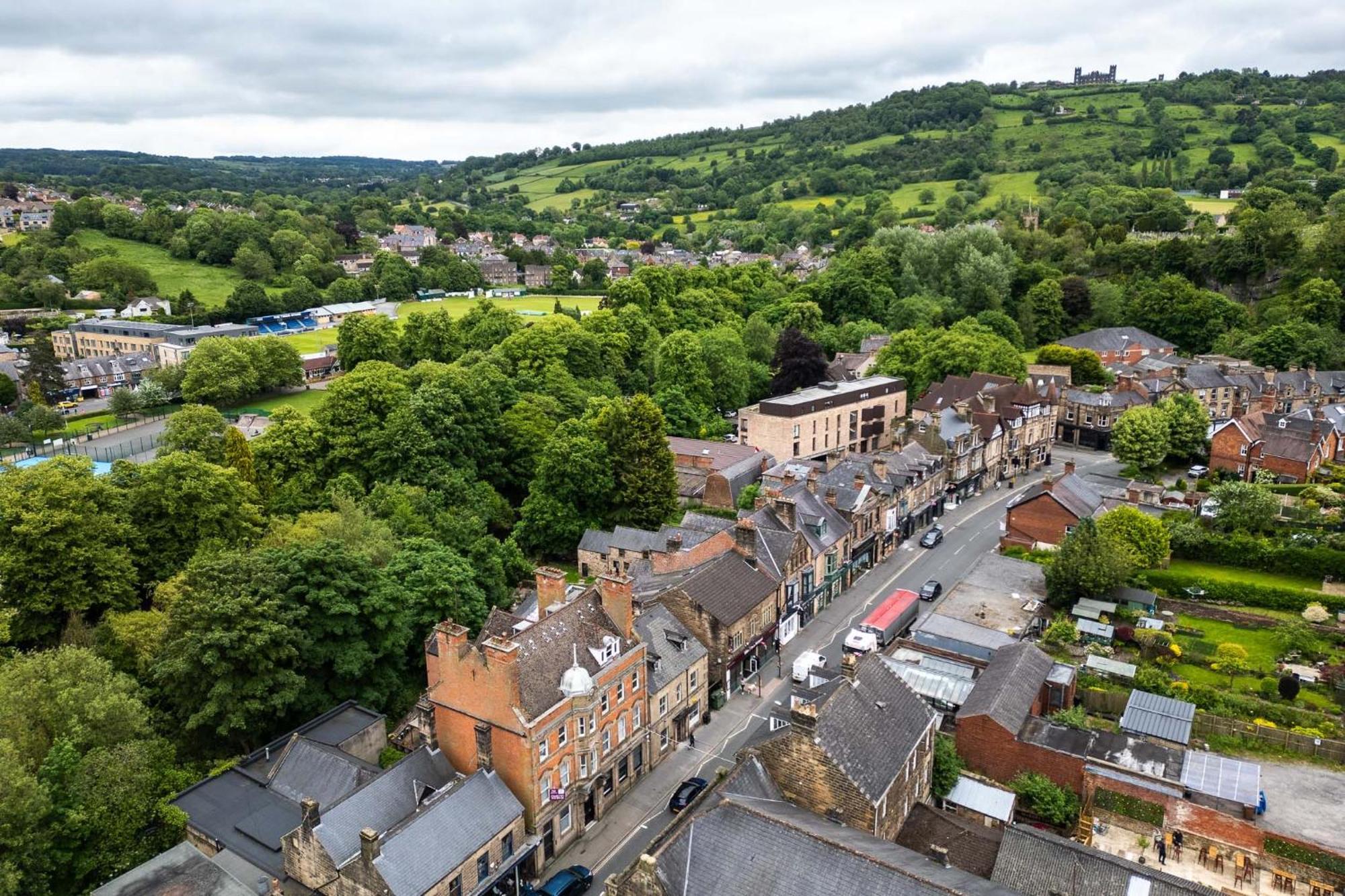 Spacious River View Retreat Near Peak District Matlock (Derbyshire) Extérieur photo