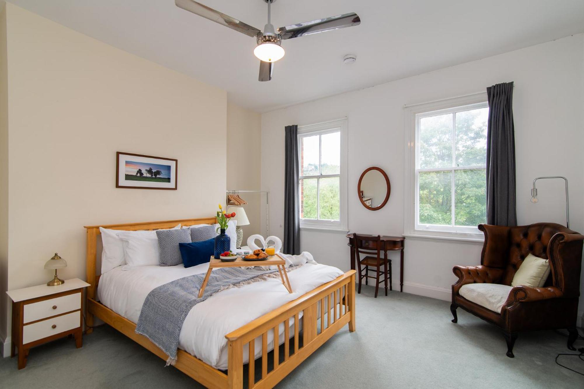 Spacious River View Retreat Near Peak District Matlock (Derbyshire) Extérieur photo